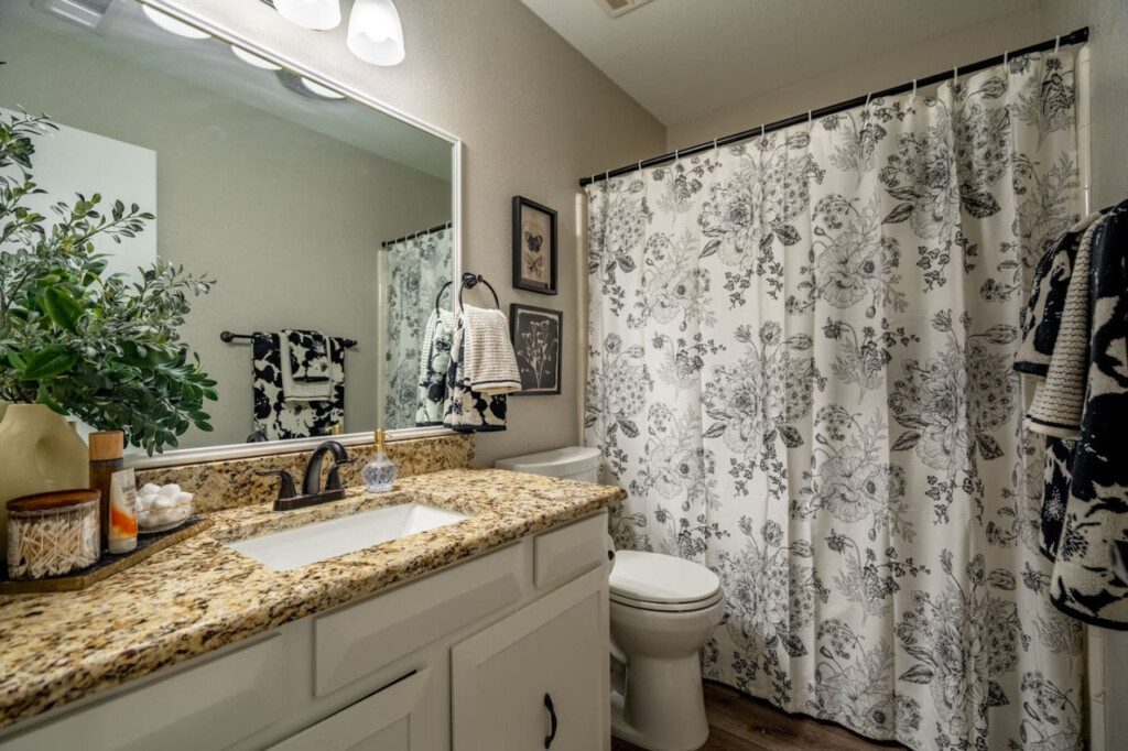 57133 330154 mDUG XvjC1OJIV BFAVtY5LzrQkgzKFCIx 2cT5Sc c 673aed2375ba7.jpg